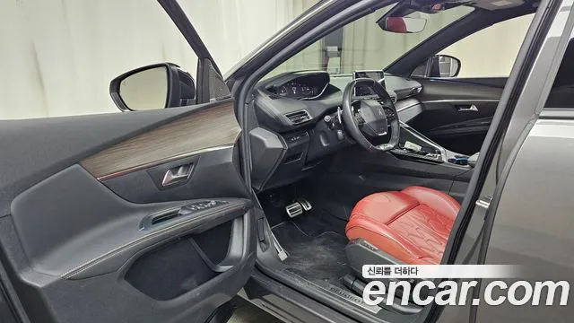 Peugeot 5008 2024 — фото 10