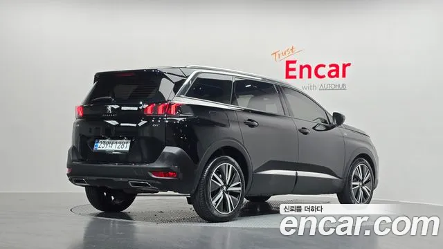 Peugeot 5008 2024 — фото 2