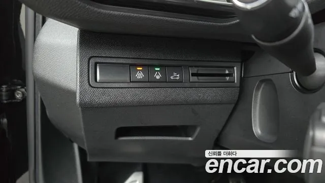 Peugeot 5008 2024 — фото 17