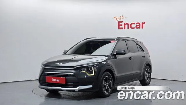 Kia Niro 2022 — фото 1