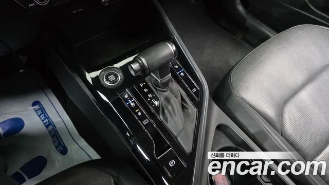 Kia Niro 2022 — фото 9