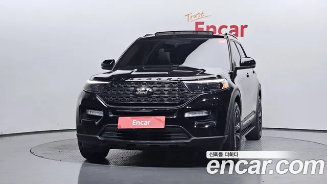 Ford Explorer 2022 — фото 3