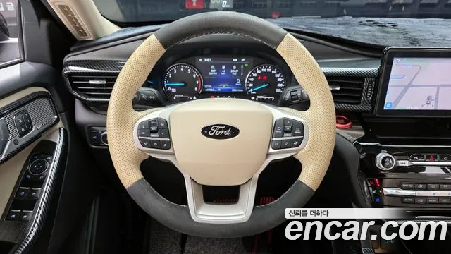 Ford Explorer 2022 — фото 13