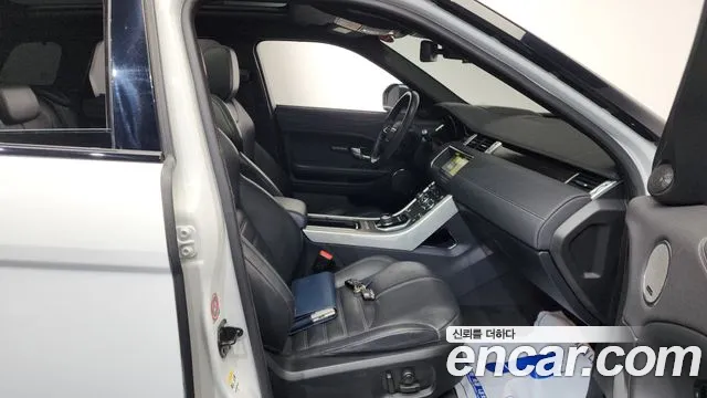 Land Rover Range Rover Evoque 2019 — фото 11