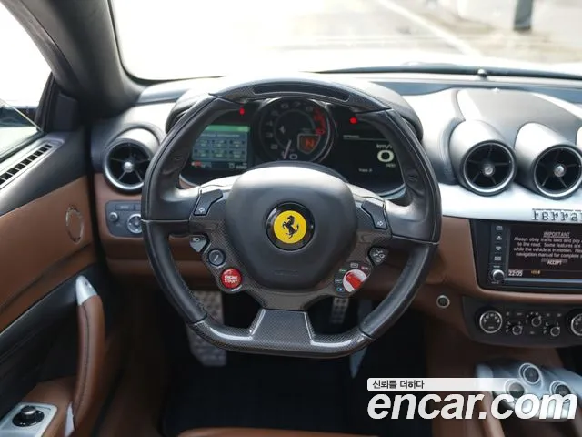 Ferrari FF 2013 — фото 15