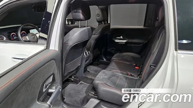 Mercedes-Benz GLB-Class 2022 — фото 11