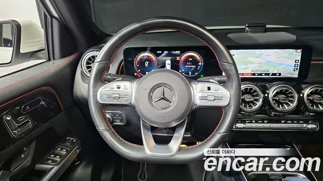 Mercedes-Benz GLB-Class 2022 — фото 13