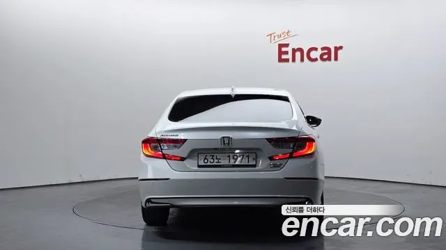 Honda Accord 2019 — фото 4