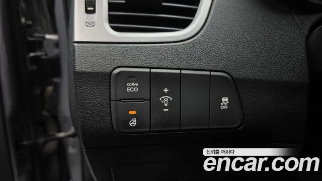 Hyundai AVANTE 2013 — фото 17