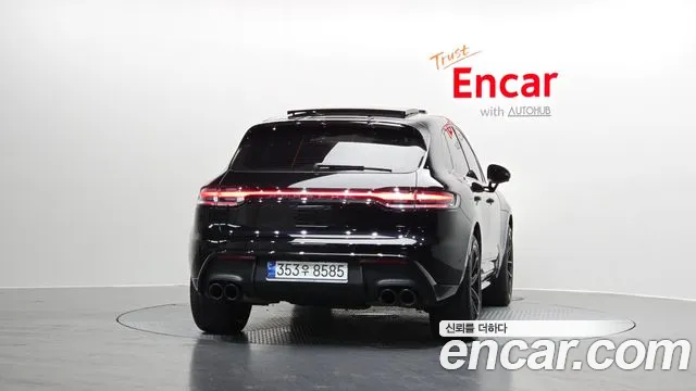 Porsche Macan 2023 — фото 4