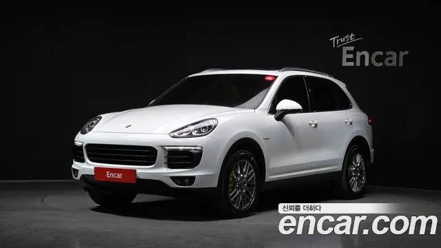 Porsche Cayenne 2016 — фото 1