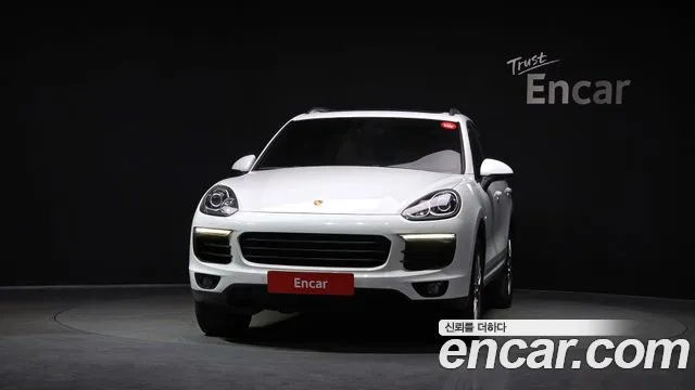 Porsche Cayenne 2016 — фото 3