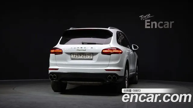 Porsche Cayenne 2016 — фото 4