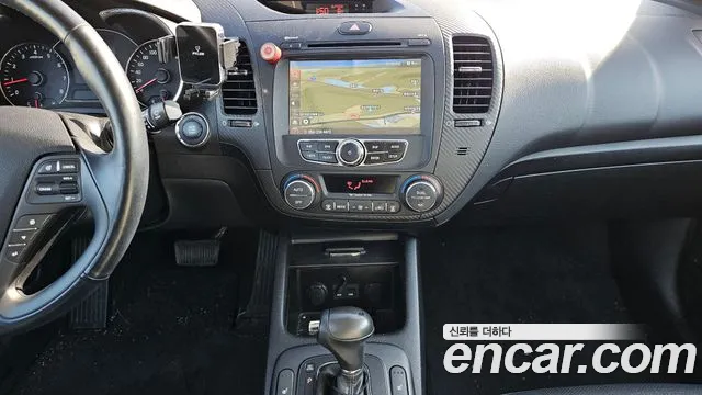 Kia K3 2015 — фото 15