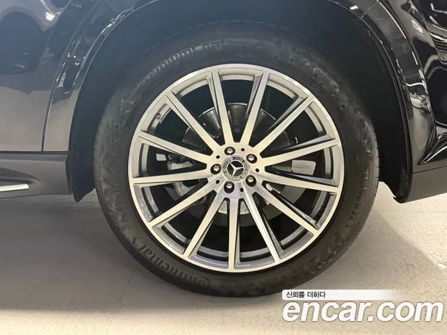 Mercedes-Benz GLS-Class 2023 — фото 5