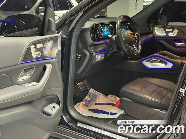Mercedes-Benz GLS-Class 2023 — фото 11