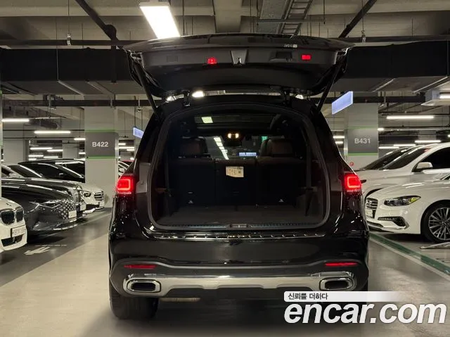 Mercedes-Benz GLS-Class 2023 — фото 17
