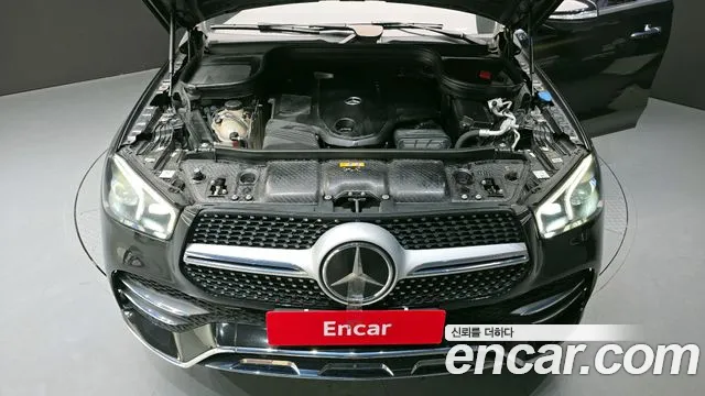 Mercedes-Benz GLE-Class 2020 — фото 6