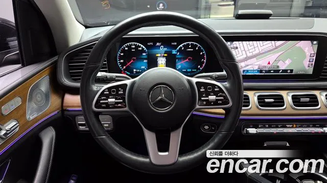 Mercedes-Benz GLE-Class 2020 — фото 13