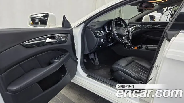Mercedes-Benz CLS-Class 2016 — фото 10
