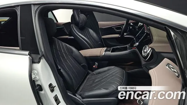 Mercedes-Benz EQS 2023 — фото 10