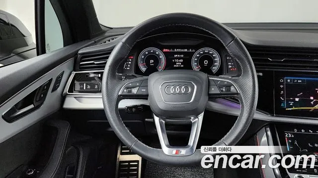 Audi Q7 2023 — фото 13
