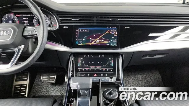 Audi Q7 2023 — фото 14