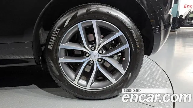 Land Rover Range Rover Evoque 2025 — фото 5