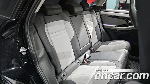 Land Rover Range Rover Evoque 2025 — фото 12