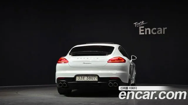 Porsche Panamera 2016 — фото 4