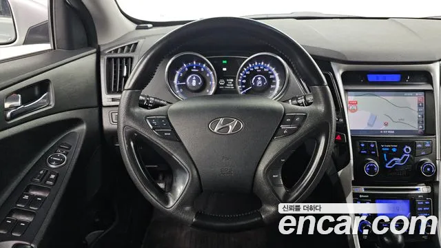 Hyundai Sonata 2011 — фото 13