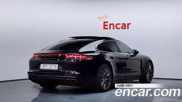 Porsche Panamera 2018 — фото 2