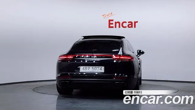Porsche Panamera 2018 — фото 4