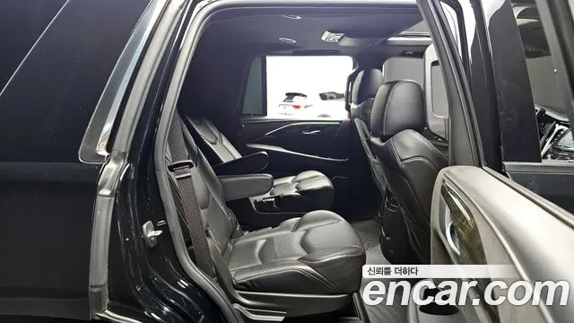 Cadillac Escalade 2020 — фото 11
