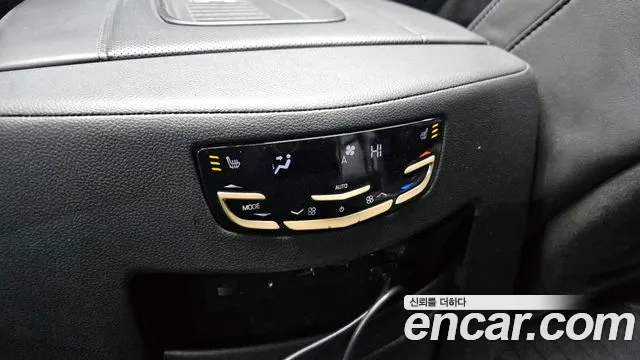 Cadillac Escalade 2020 — фото 19