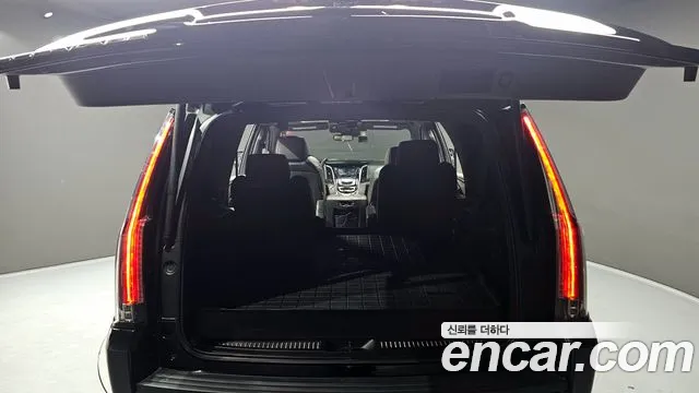 Cadillac Escalade 2020 — фото 20