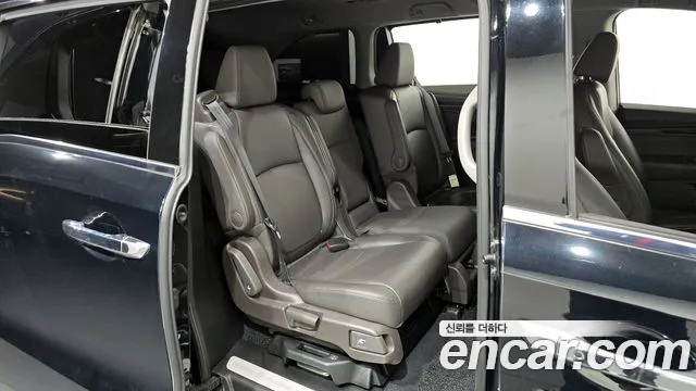 Honda Odyssey 2019 — фото 12