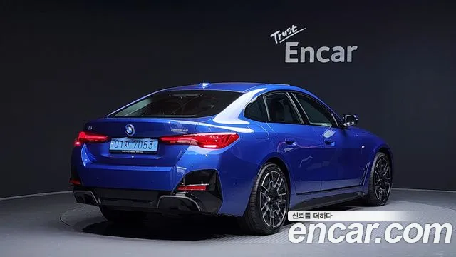 BMW i4 2025 — фото 2