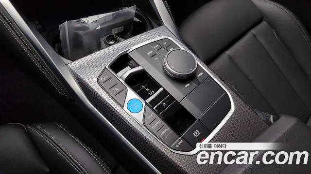 BMW i4 2025 — фото 9