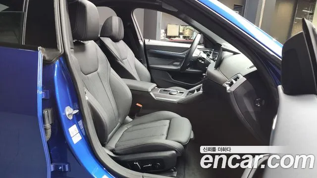 BMW i4 2025 — фото 11