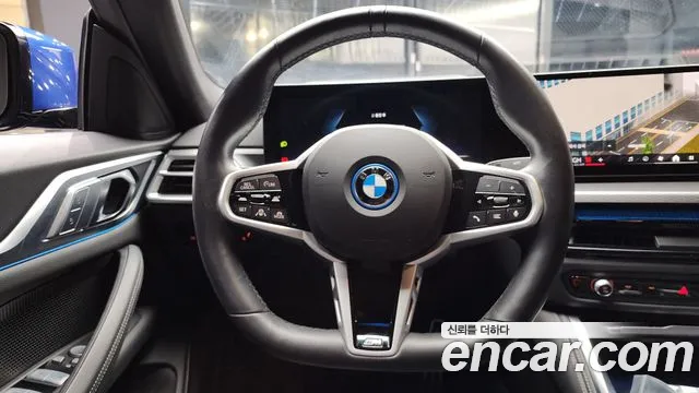 BMW i4 2025 — фото 13