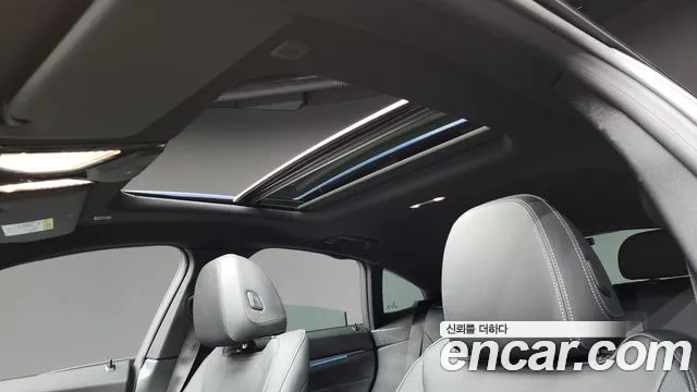 BMW i4 2025 — фото 18