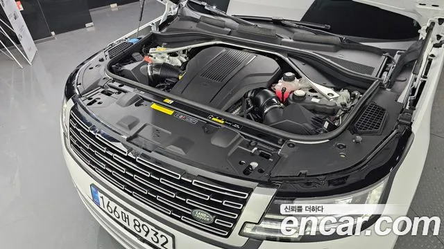 Land Rover Range Rover 2024 — фото 10