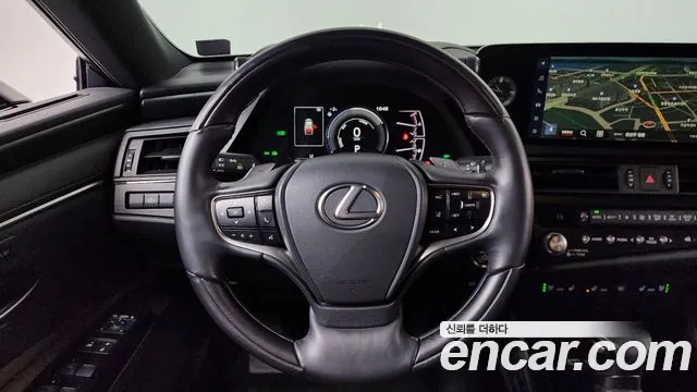 Lexus ES 2023 — фото 13