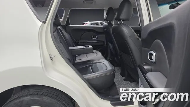 Kia Soul 2015 — фото 12