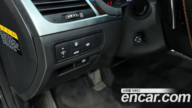 Hyundai Genesis 2015 — фото 16