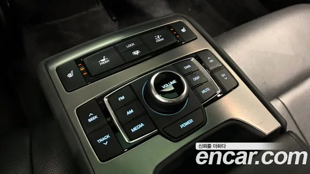 Hyundai Genesis 2015 — фото 17