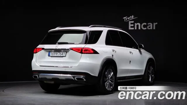 Mercedes-Benz GLE-Class 2022 — фото 2