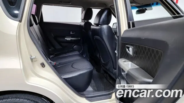 Kia Soul 2012 — фото 12
