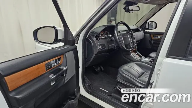 Land Rover Discovery 2014 — фото 10